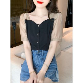 女性向けの新しい夏のフランス風ヴィンテージ半袖シャツ、スクエアネックラインと刺繍されたシフォン上着を特徴としています。