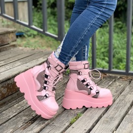 【日常履き】シックなピンクのプラットフォームウェッジアンクルブーツ（女性用）- フェイクカバーレースアップ、バックルストラップ、快適な生地裏地、耐久性のあるPUソール - カジュアルウェアに最適、カジュアルアンクルブーツ|バックルストラップのディテール|合成カバーブーツ、ハイヒールブーツ