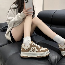 女性用快適プラットフォームスニーカー - カジュアルレースアップスケートシューズ、柔らかいマイクロファイバーインソール、ラバーソール、洗濯機可